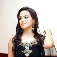 Sana Khan - Untitled Gallery | Picture 17550